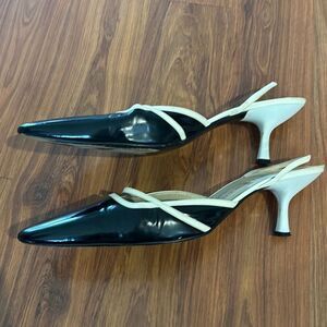 Rene Mancini black and white pointy toe heels Paris size 40 9.5